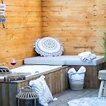Elea Blu Pool & Garden アファンドウ